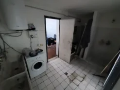 #2521007 Porzione di Laboratorio con area esterna pertinenziale