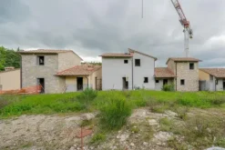 #3517 Porzione di lottizzazione “Borgo Lecchi” - 3 lotti edificati