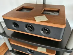 30#7255 Preamplificatore Auris Largo