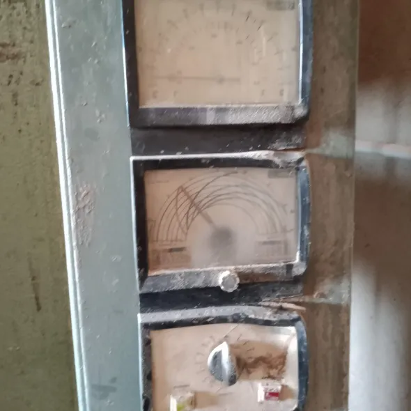 Pressa a caldo Colombo R. per legno e poliuretano