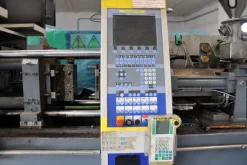 Pressa ad iniezione BATTENFELD BA 600 CDC