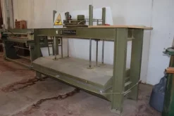 9#2326 Pressa a freddo Baldoni Macchine