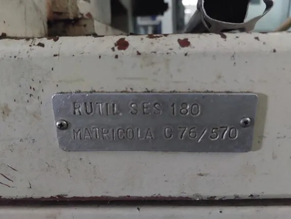 10#7556 Pressa a iniezione Dong Shin Rutil
