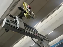 2#7965 Pressa a Iniezione Italtech MSK 2250 con Robot