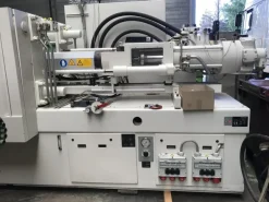 Pressa a iniezione KRAUSS MAFFEI KM 200/1400/C2