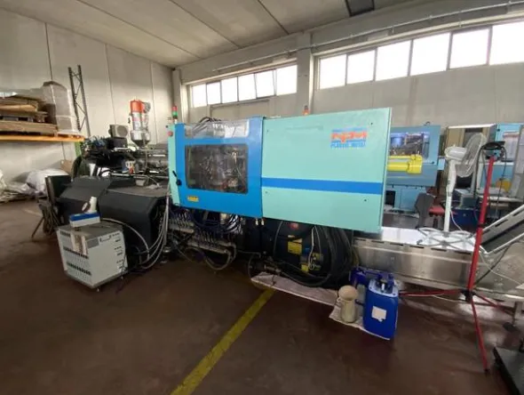 1#8636 Pressa a Iniezione per termoplastici NPM Dynamic 150 con accessori