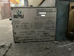 5#7965 Pressa a Iniezione Remu HMSY 2000 T con Robot