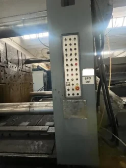 5#7965 Pressa a Iniezione Remu HMSY 2000 T con Robot