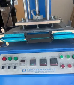 pressa idraulica per embossing