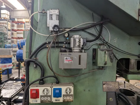 Pressa Manzoni CR 100 TON