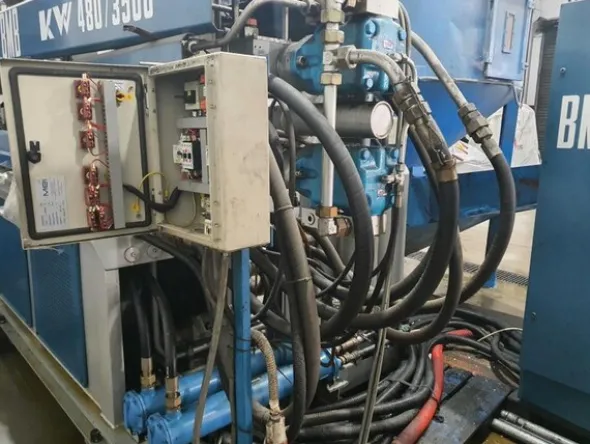 9#6048 Pressa oleodinamica BMB KW480