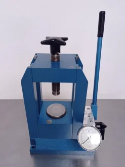 PRESSA PELLET DA LABORATORIO – SPECAC (LAB-COMP-76)