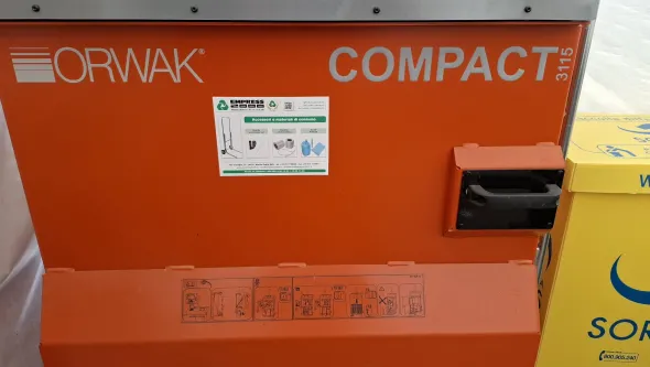 Pressa per carta e plastica semi nuova Orwak