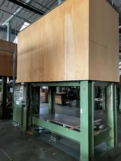 Pressa per curvare LEADER mod. 100T/PS