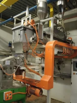 83#2536 Pressa per la produzione di pasta Braibanti