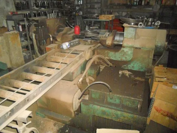 14#4637 Pressa per montaggio cingoli Berco