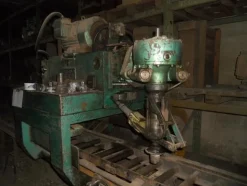 14#4637 Pressa per montaggio cingoli Berco
