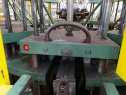 5#6439 Pressa per stampaggio a iniezione Presma