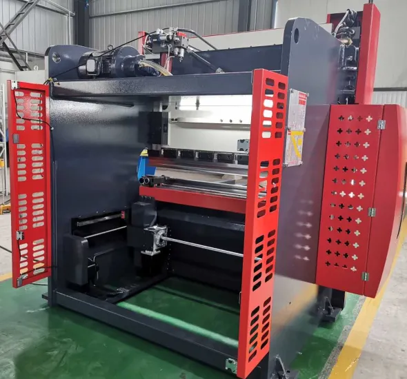 Pressa piegatrice Augusta 50/1500 Synchro
