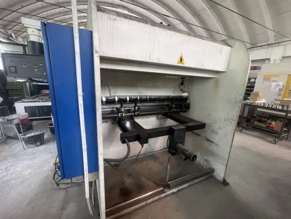 Pressa piegatrice Farina modello PF0 PS 40/20