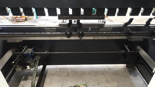 Pressa piegatrice idraulica CNC DURMA AD-S 30175