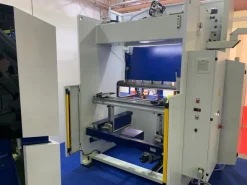 Pressa Piegatrice idraulica MVD 2100 X 60 Ton CNC