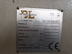 Pressa piegatrice idraulica