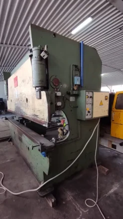 Pressa Piegatrice IMAL 3000 X 50 Ton USATA