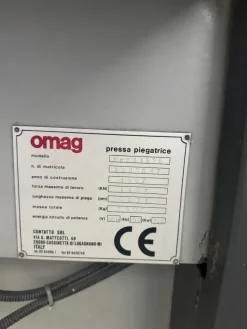 Pressa Piegatrice Omag usata