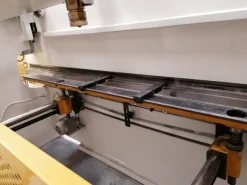 Pressa Piegatrice usata - 4000x130 Tonnellate