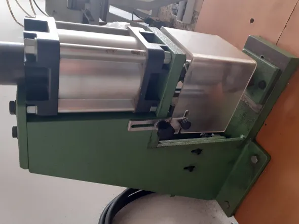 Pressa posa angoli