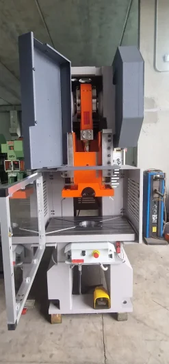 Pressa PRESSIX T50 CNR4