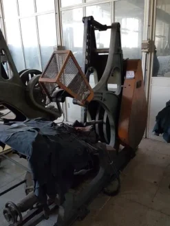 1#3139 Pressa rotativa Bergi e trasportatore aereo