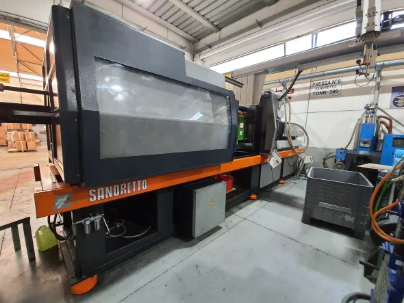 PRESSA SANDRETTO SERIE 8 380 TONN