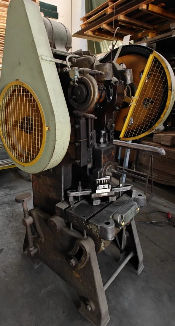 Pressa Trancia usata da museo anni 60