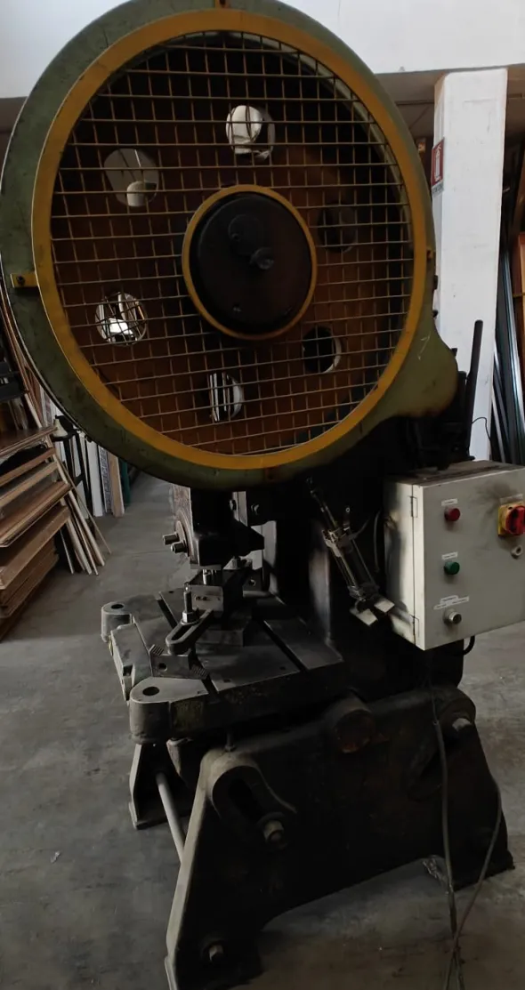 Pressa Trancia usata da museo anni 60