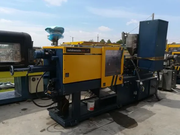45#4247 Presse iniziezione materie plastiche