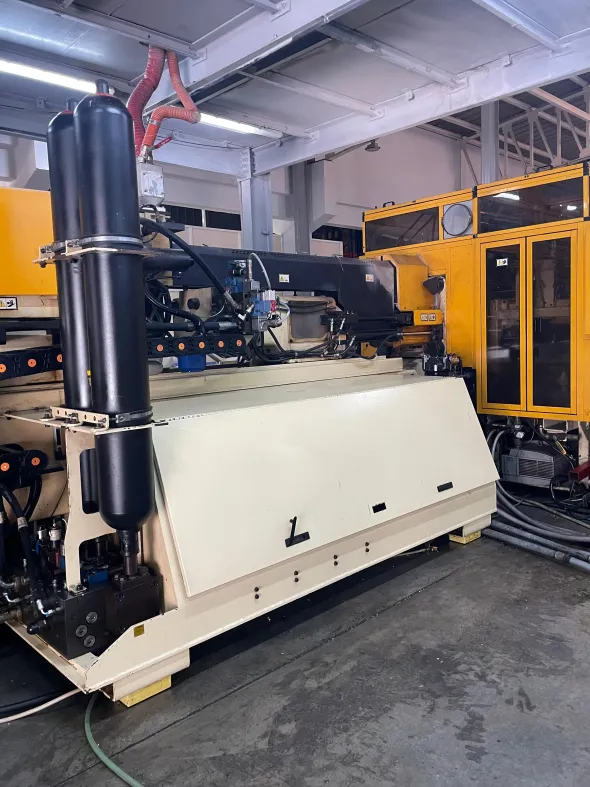 PR21 Macchina stampaggio a iniezione usata HyPET 120