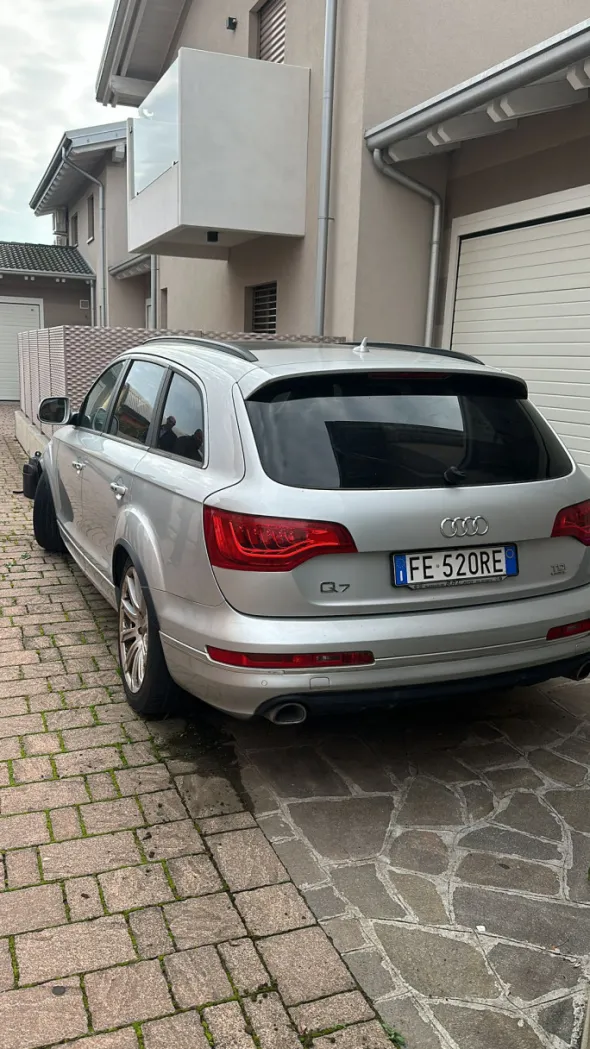 procedura n.100/2024 - Autovettura Audi Q7