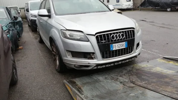 procedura n.100/2024 - Autovettura Audi Q7