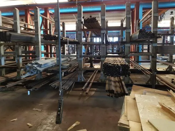 3#3765 Profilati di ferro acciaio e alluminio