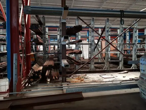 3#3765 Profilati di ferro acciaio e alluminio