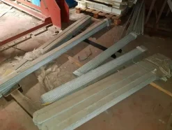 3#3765 Profilati di ferro acciaio e alluminio