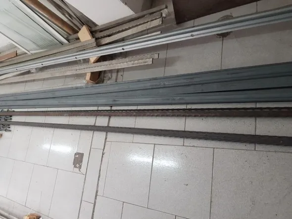 27#5372 Profili Secco Sistemi in acciaio inox e ferro zincato