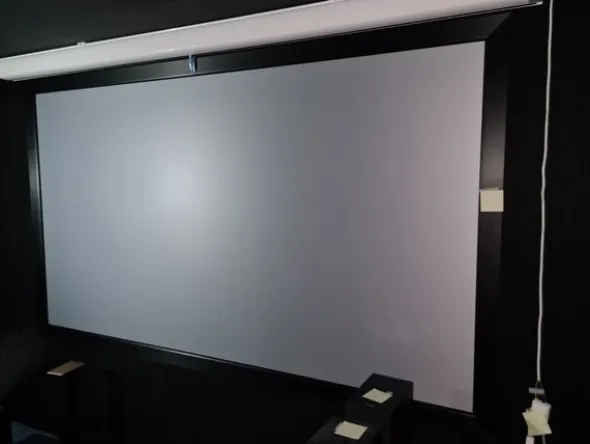 23#7255 Proiettore Sony e telo proiezione Skyfix