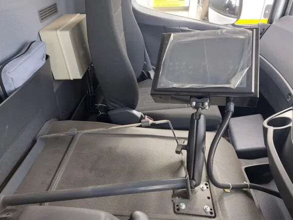 1#7541 Prototipo spazzatrice smart Mercedes-Benz
