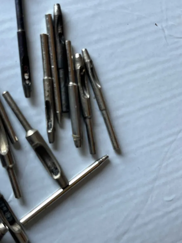 Punch Set Kit Tool foratura Cuoio. Gomma. Cartone etc