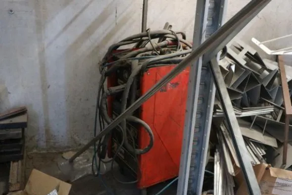 13#4305 Puntatrici e saldatrici Cea
