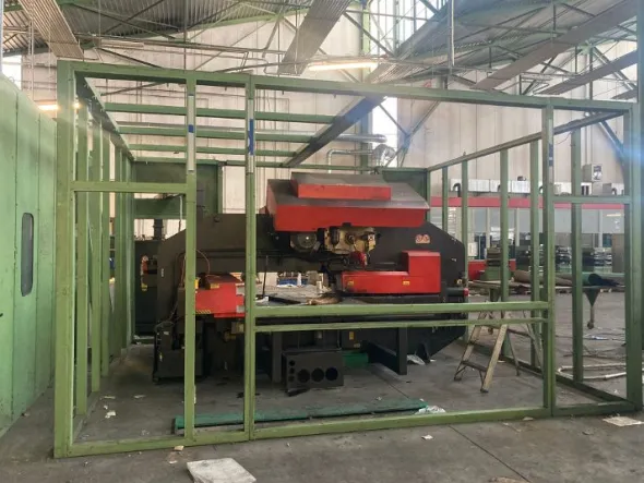 Punzonatrice AMADA PEGA 357