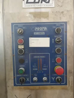 PUNZONATRICE CORIIDRAULICA30 TON